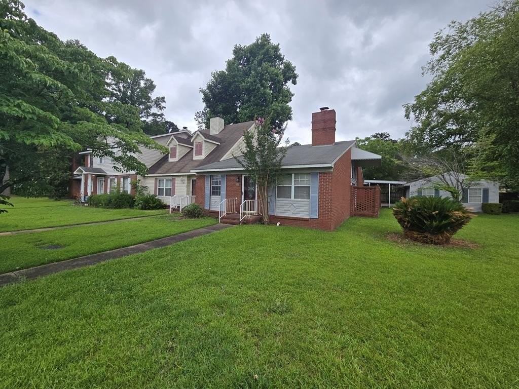 33 W Chadwick Cir