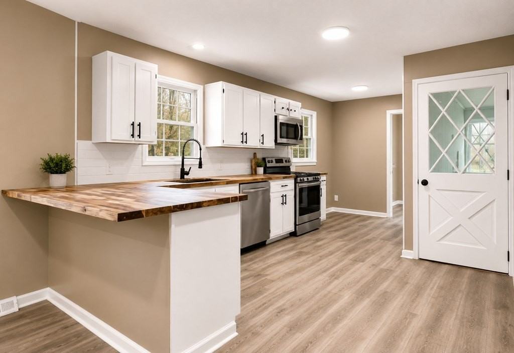 129 Hillwood Dr - Photo 2 of 7