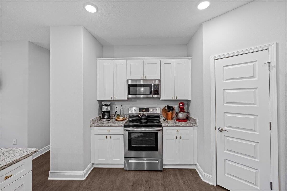 5333 Longhorn Trl - Photo 6 of 25
