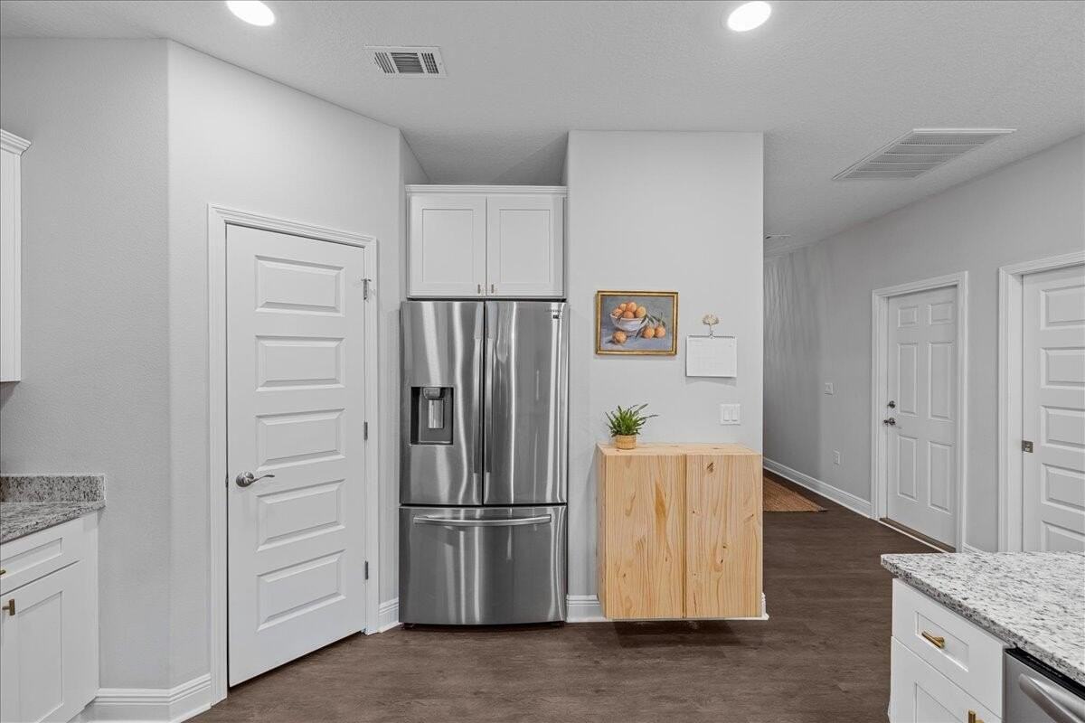 5333 Longhorn Trl - Photo 7 of 25
