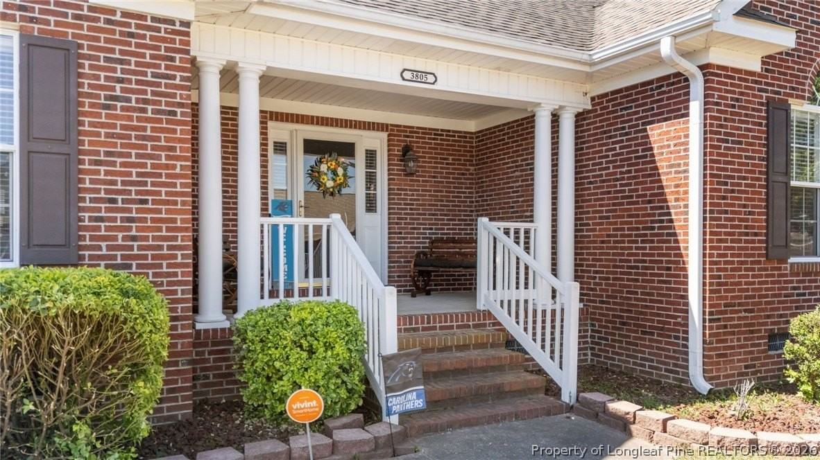 3805 Sunchase Dr - Photo 6 of 48