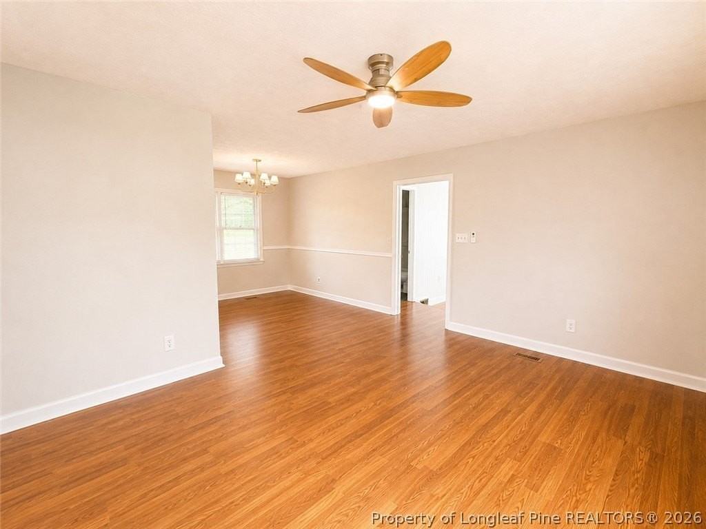 1506 Swainey Ave - Photo 5 of 20