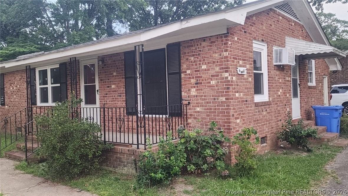 4916 Rosehill Rd - Photo 2 of 13