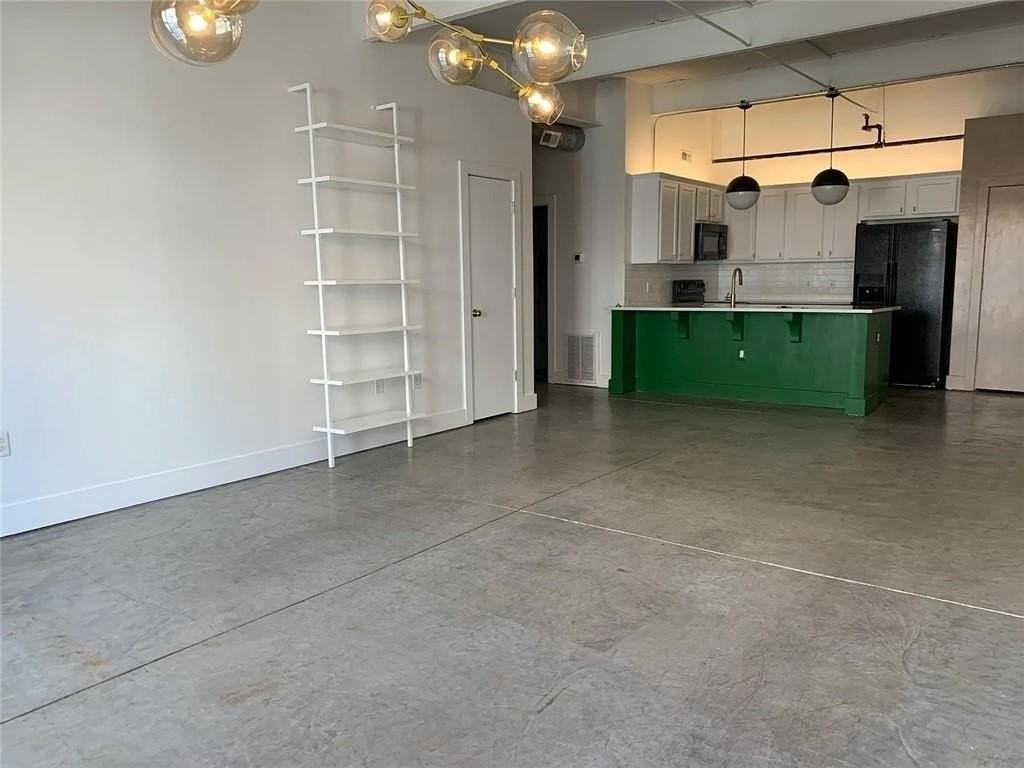 806 Marcus St Se #17 - Photo 5 of 10