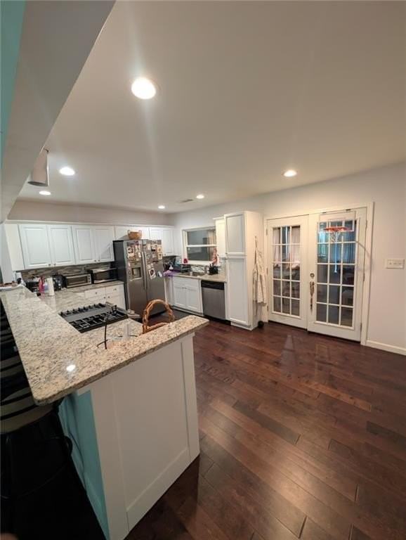 3221 Bobolink Dr - Photo 3 of 7