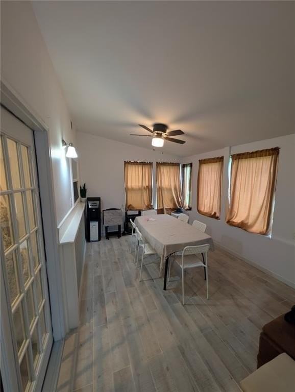 3221 Bobolink Dr - Photo 4 of 7