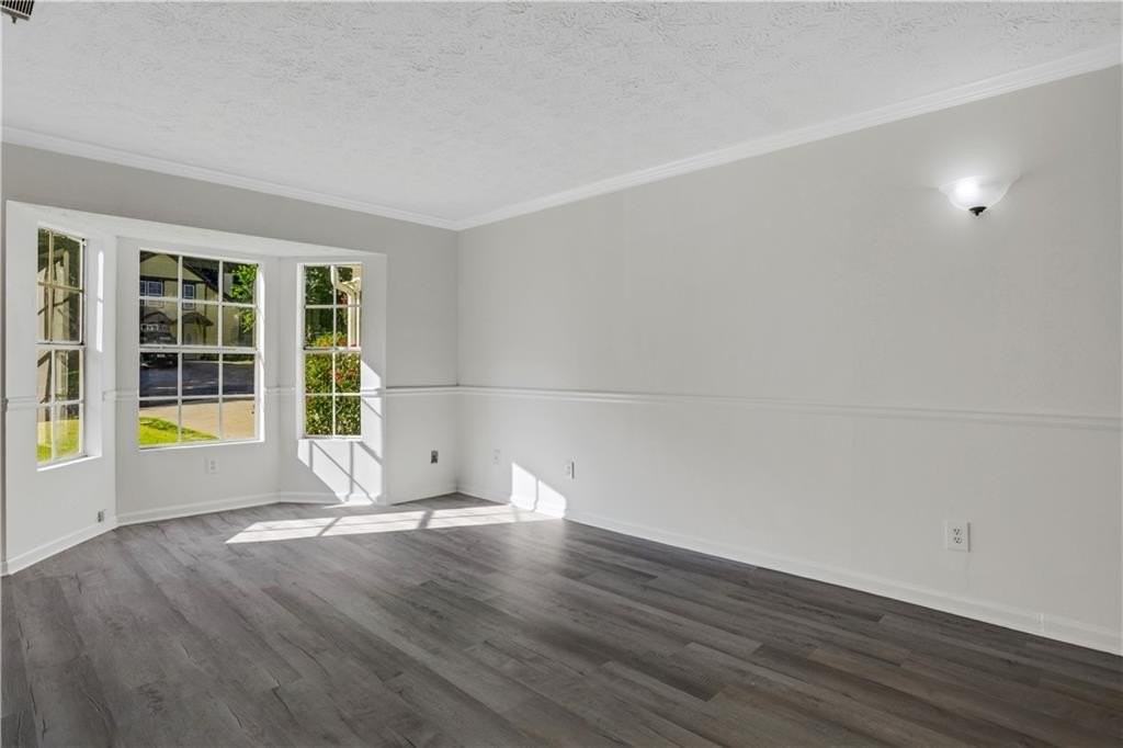 6308 E Windsor Ln - Photo 2 of 32