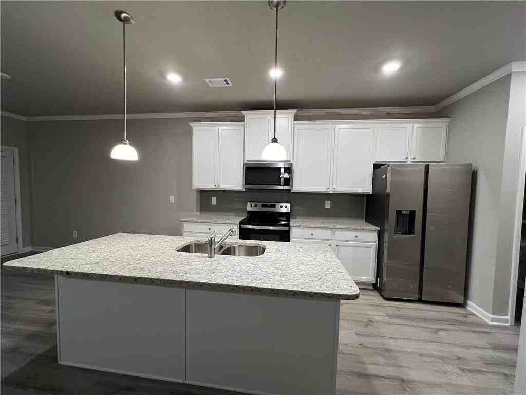 5348 Fox Hill Ln - Photo 7 of 26