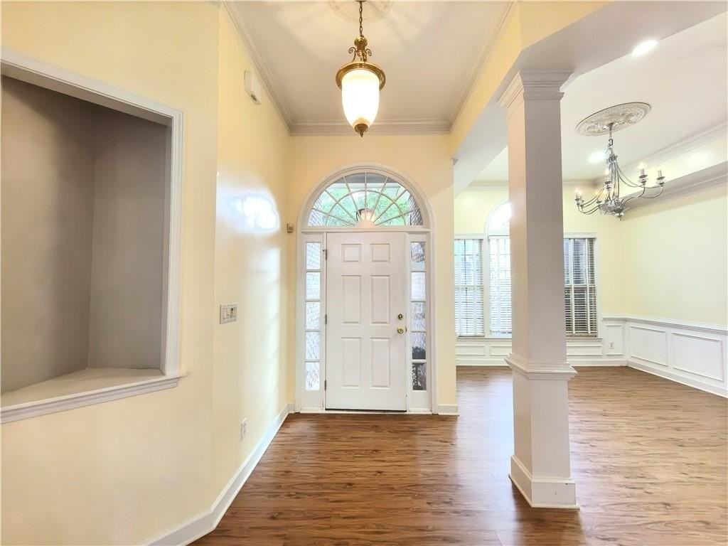 4009 Treemont Ln - Photo 4 of 40