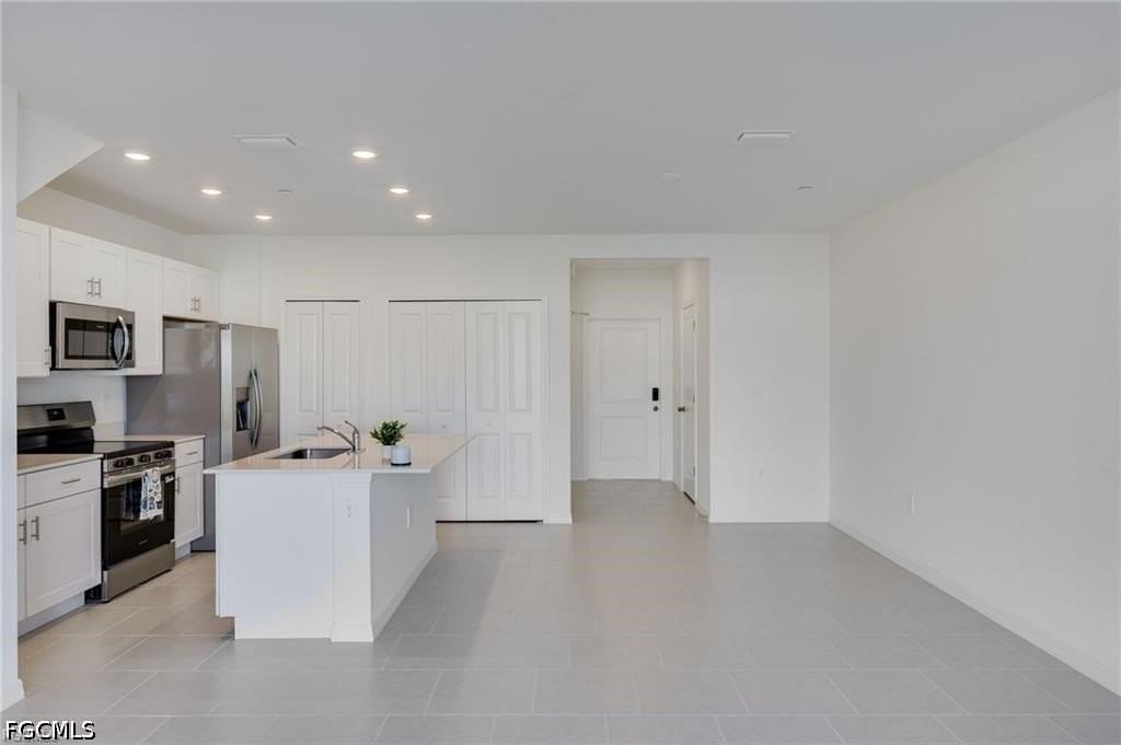 4243 Caterina Ct - Photo 3 of 26