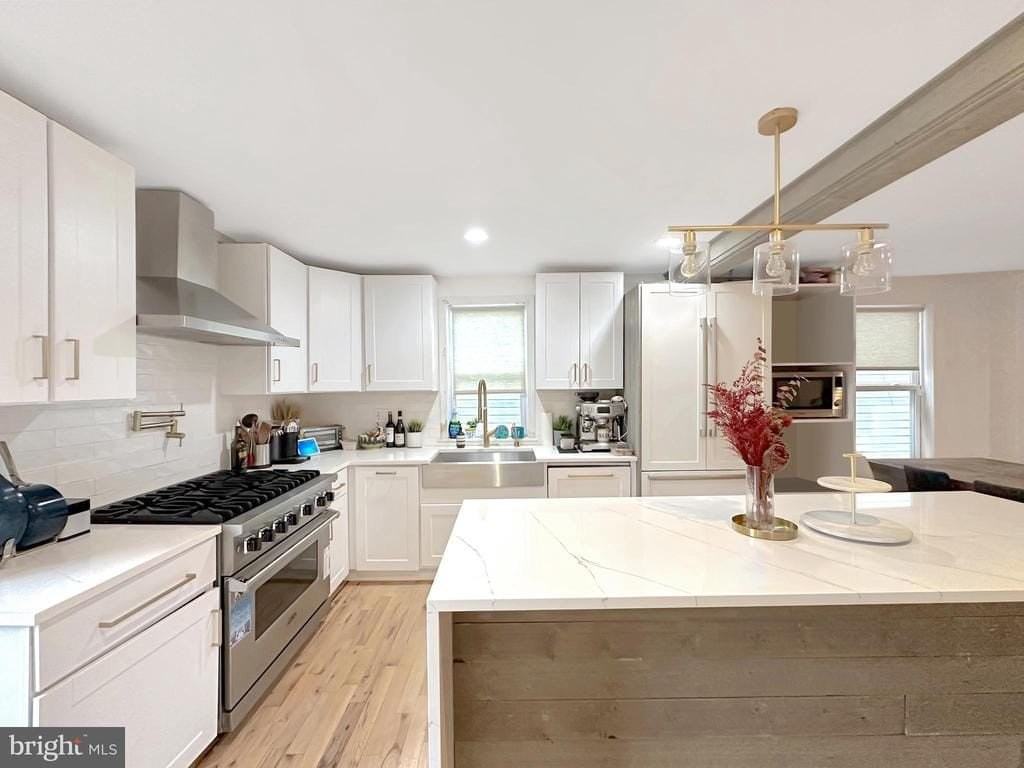 717 Brook St - Photo 2 of 26