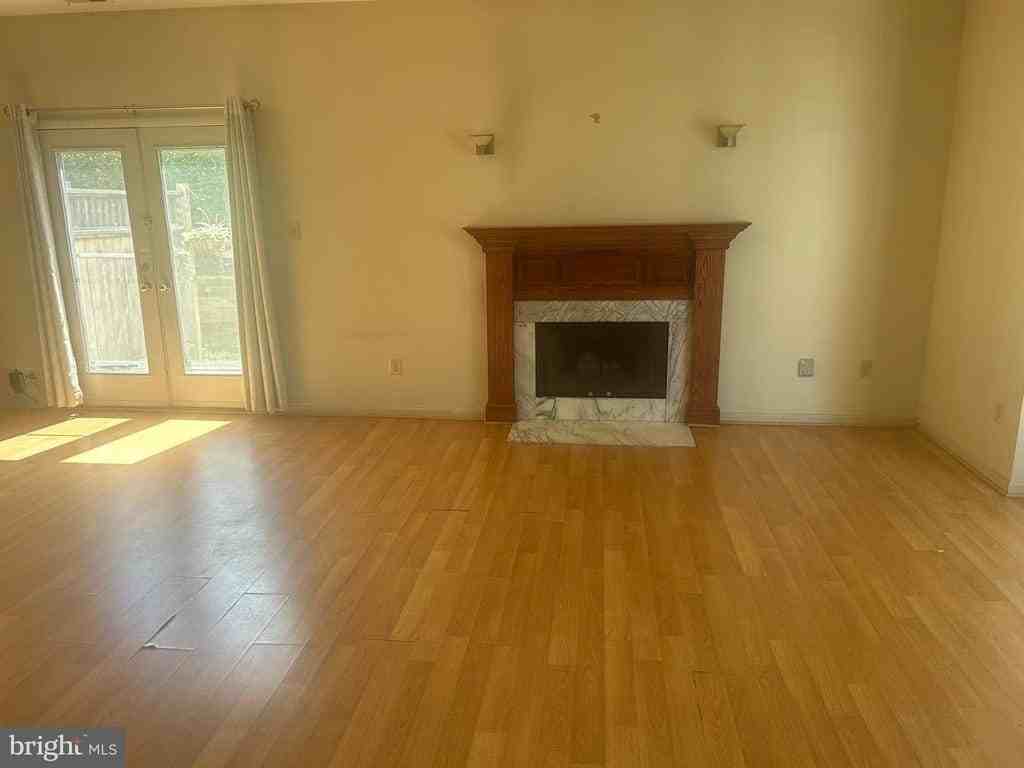 1704 Naomis Ct - Photo 5 of 19