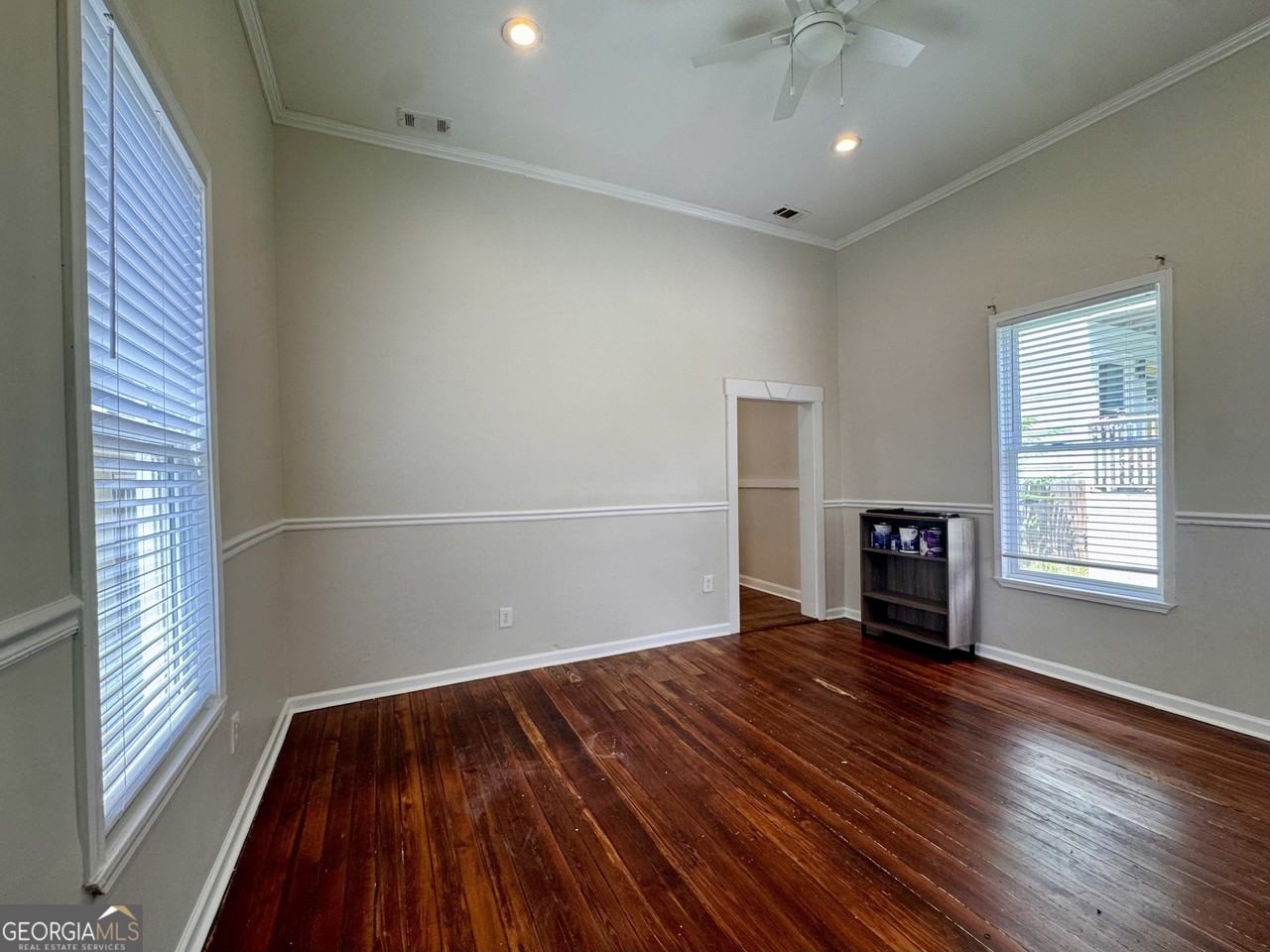 957 Coleman St Sw - Photo 3 of 11