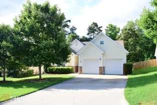 35 Bedford Park Dr - Photo 1 of 1