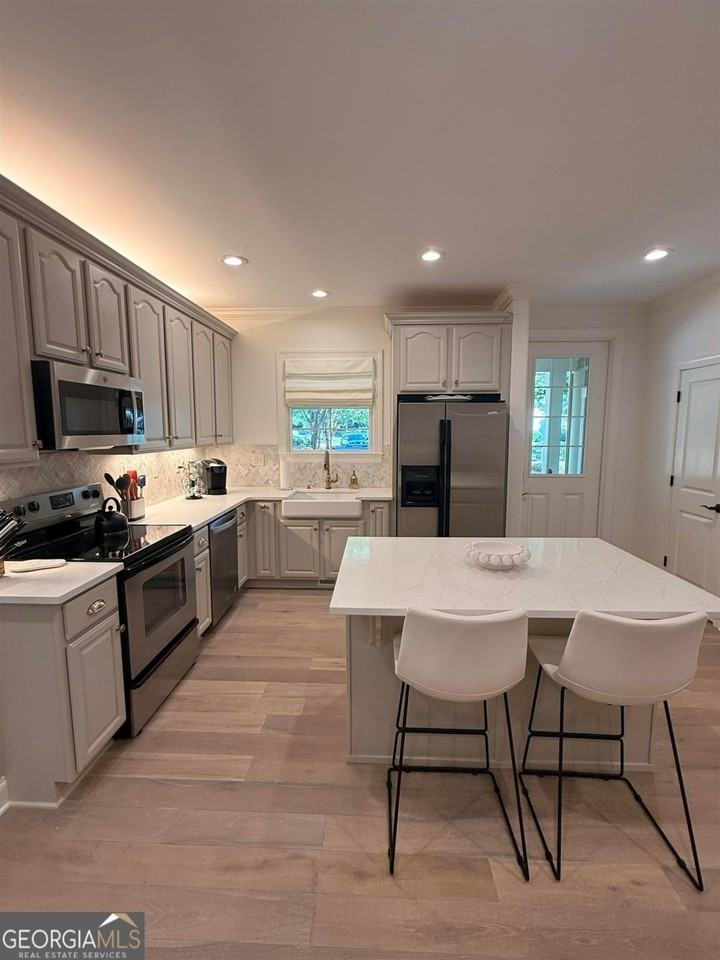 1140 Starboard Dr - Photo 4 of 27