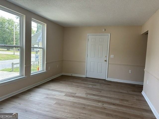 102 W Inman St #1 - Photo 4 of 11