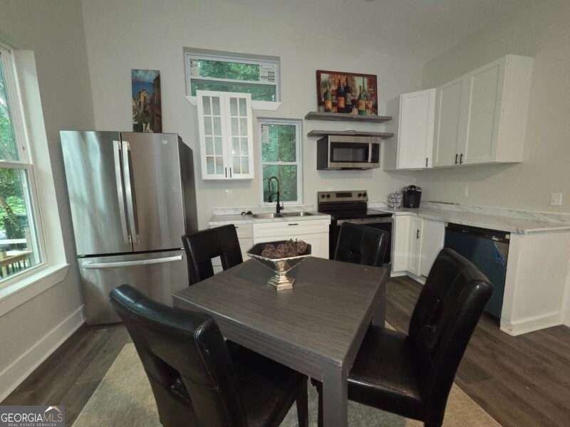 5634 Simpson Rd - Photo 3 of 4