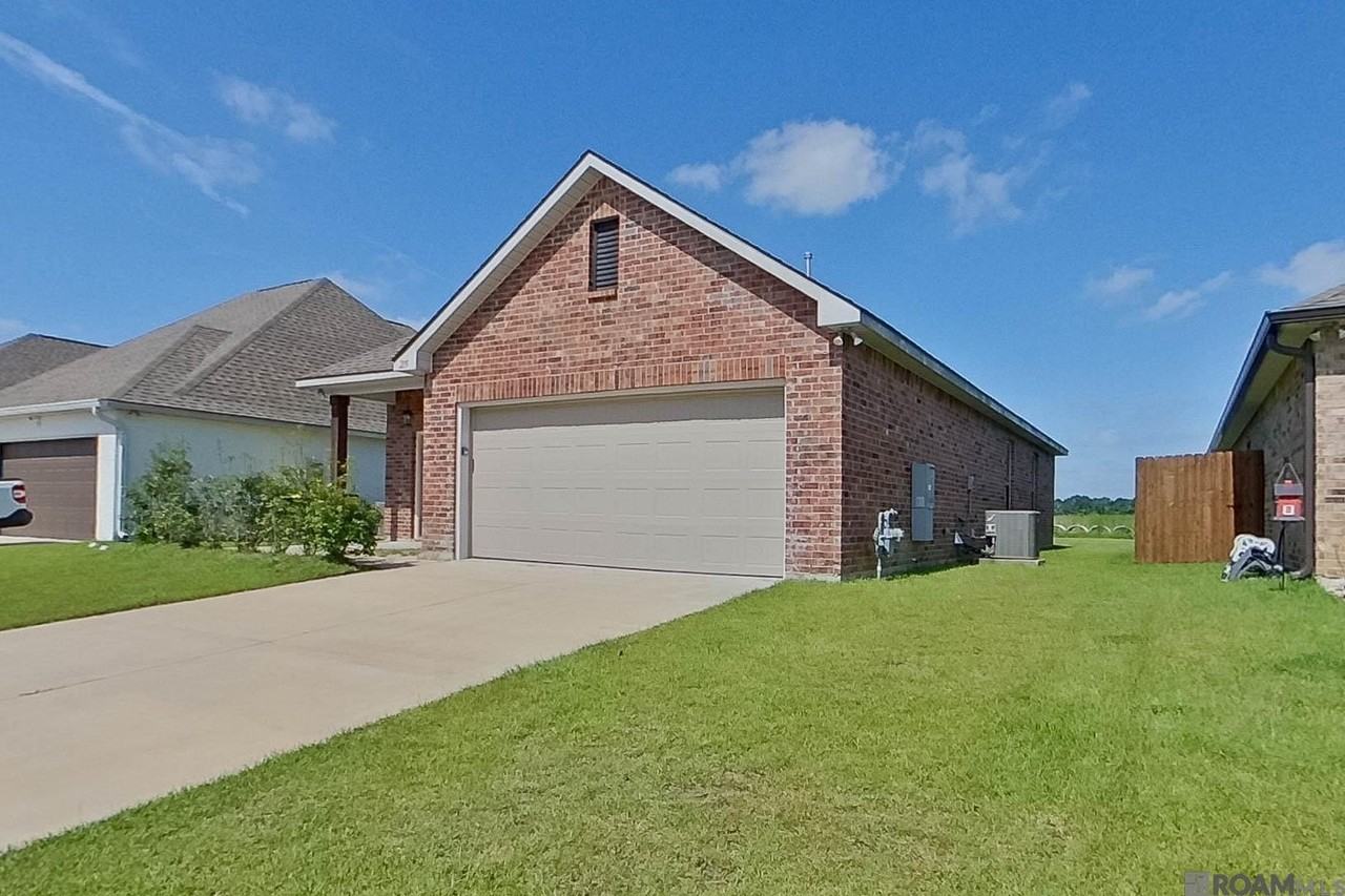 215 Peppercorn Way - Photo 2 of 26