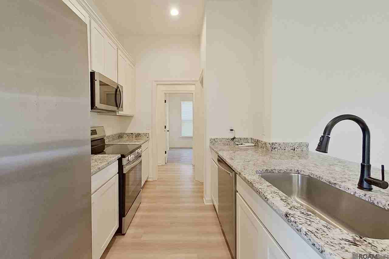 215 Peppercorn Way - Photo 7 of 26