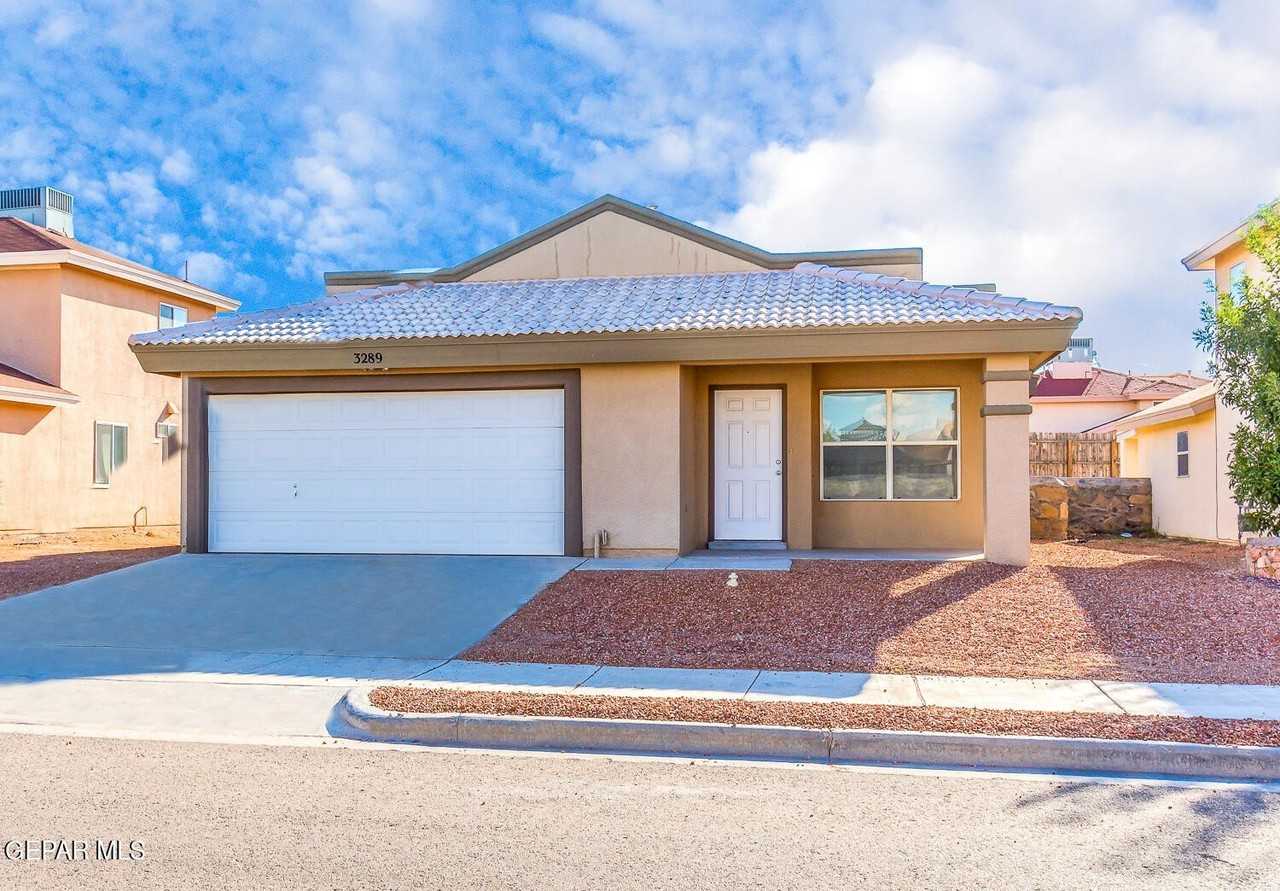 3289 Emerald Point Dr - Photo 3 of 26