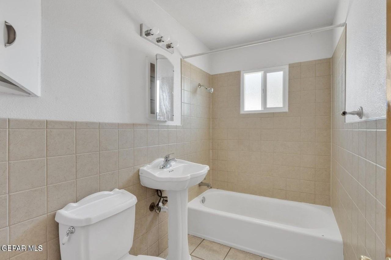 5608 Pollard St - Photo 7 of 18