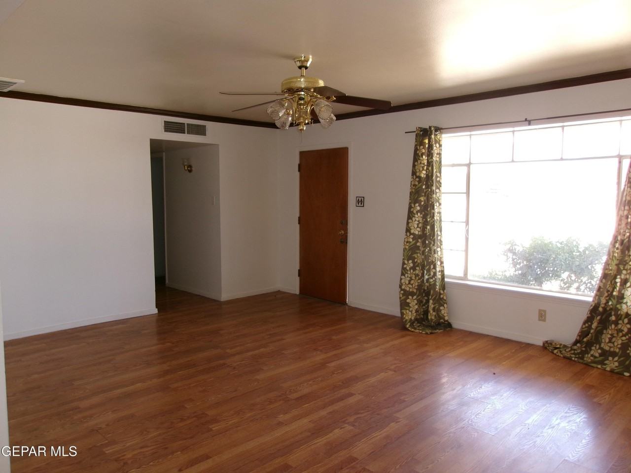 3500 Olympic Ave - Photo 2 of 12
