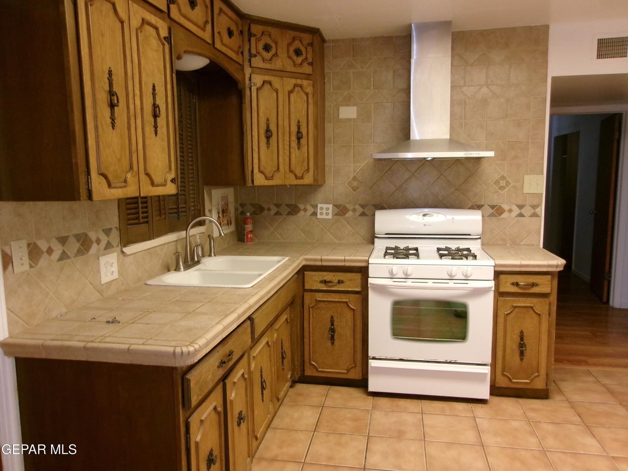 3500 Olympic Ave - Photo 4 of 12