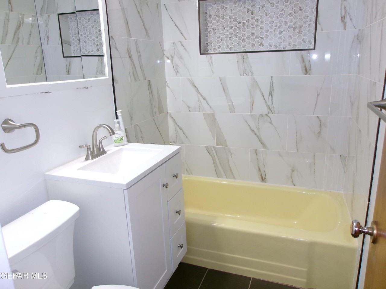 3500 Olympic Ave - Photo 7 of 12