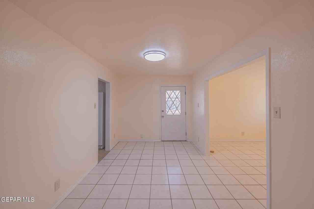 213 Carnes Rd - Photo 4 of 15