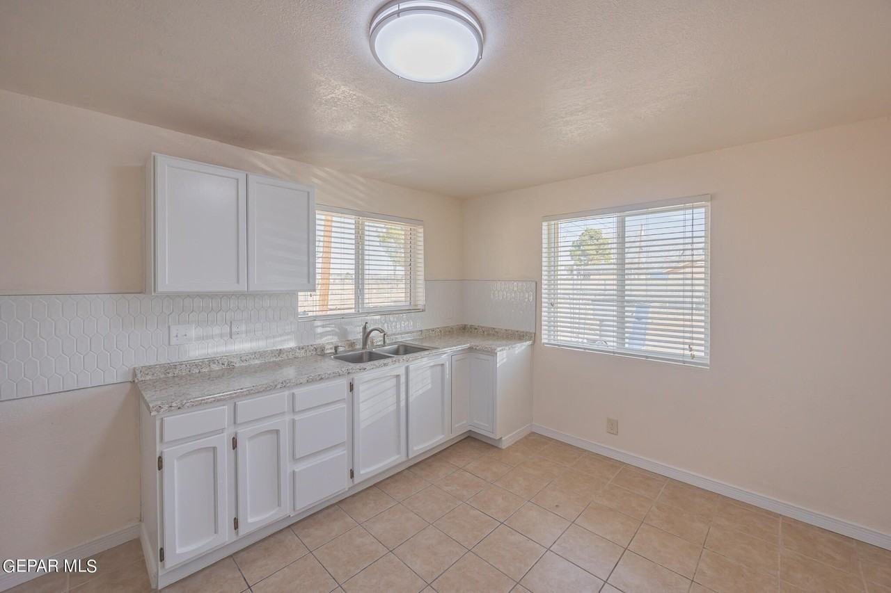 213 Carnes Rd - Photo 7 of 15