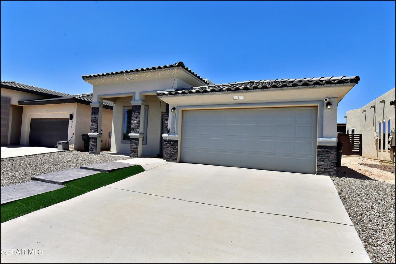 963 Aircoupe Way - Photo 4 of 47