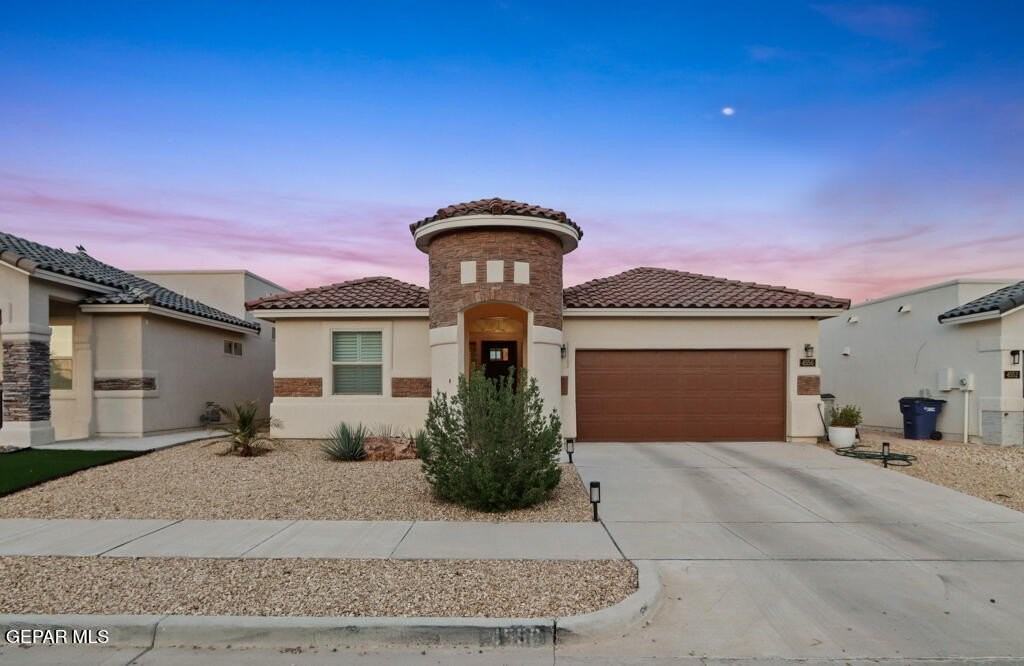 4556 Marisabel Azcarate St - Photo 4 of 41
