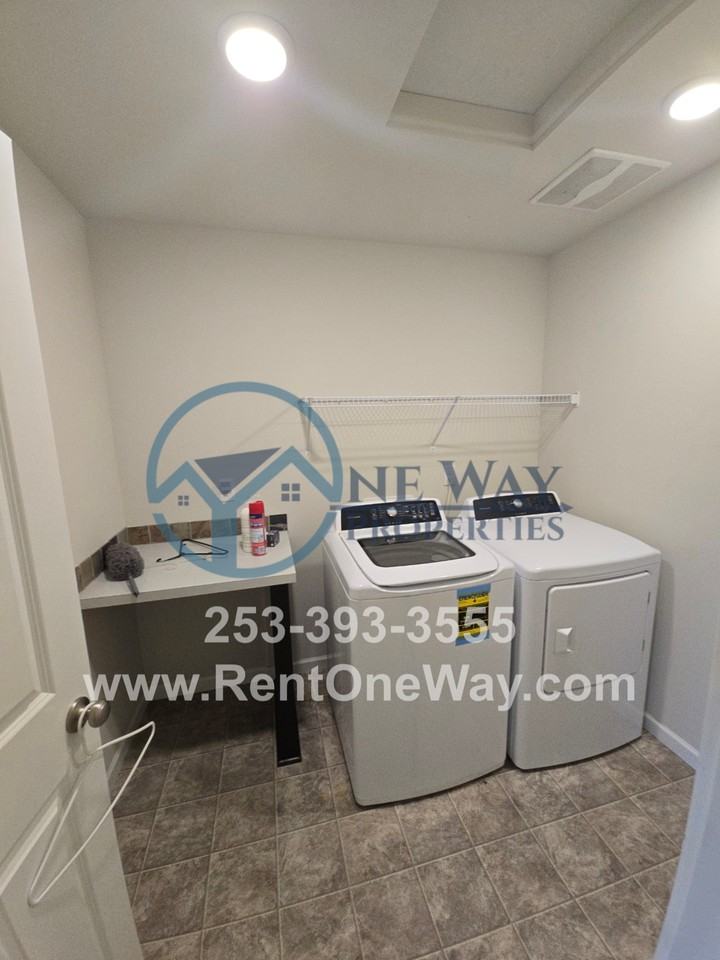 10518 191st Street Ct E #1 - Photo 5 of 14