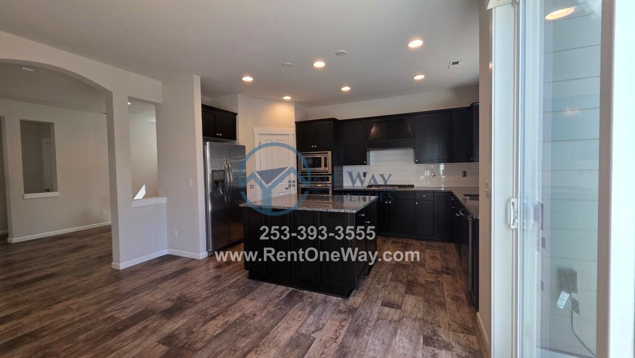 10518 191st Street Ct E #1 - Photo 6 of 14