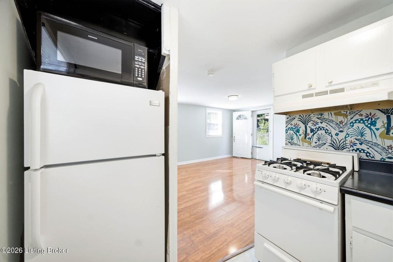 1049 Dixon Ave #2 - Photo 7 of 25