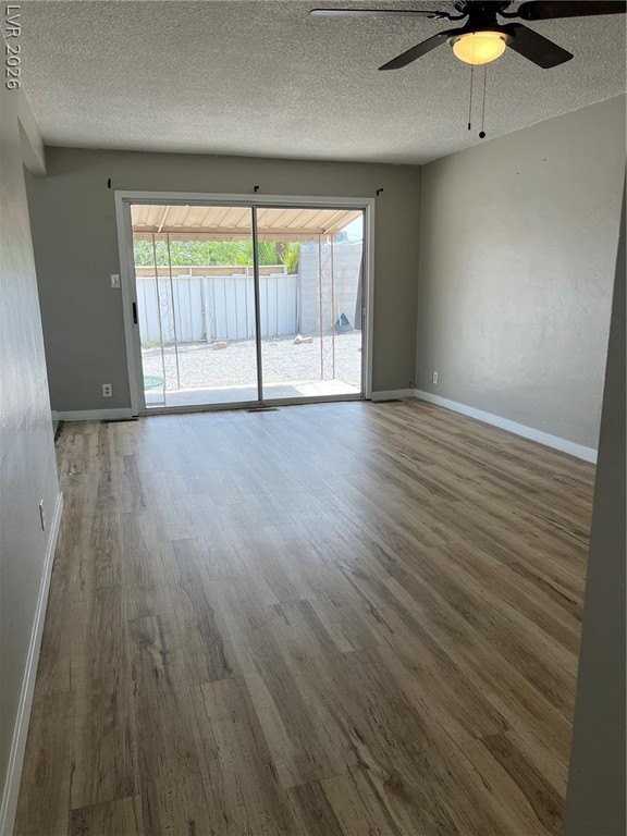 5713 Idle Ave - Photo 3 of 12