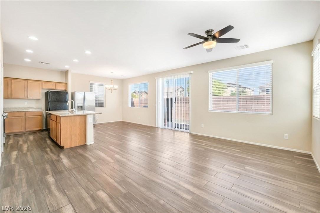 6318 Bijah Spring Ave - Photo 3 of 21