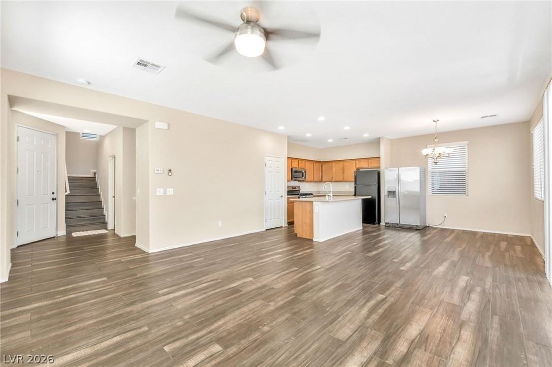 6318 Bijah Spring Ave - Photo 4 of 21