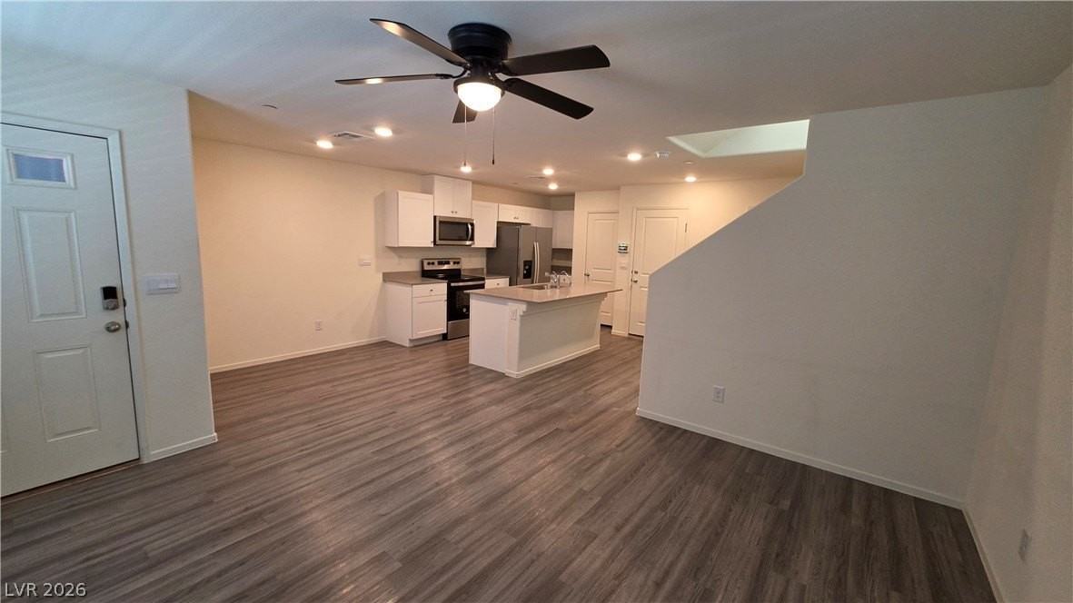 3721 Celesta Vista Ave - Photo 4 of 24