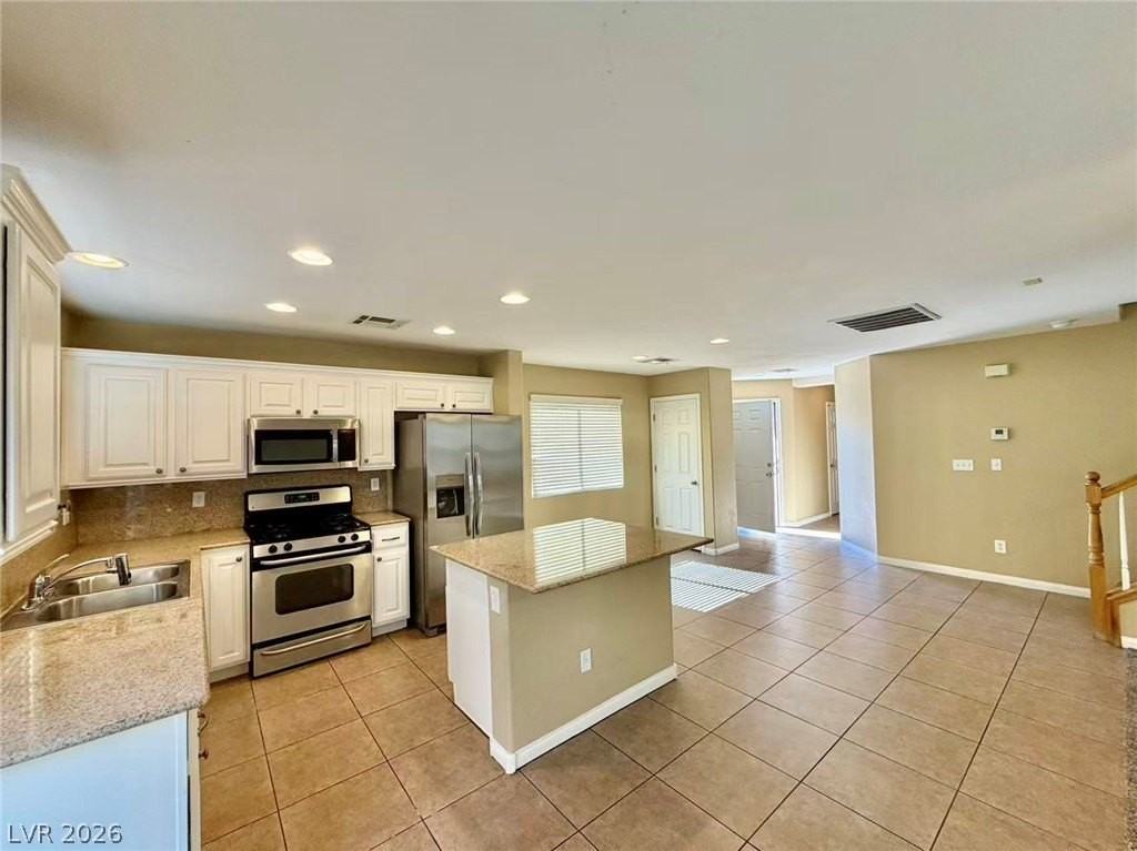 9539 Grandview Spring Ave - Photo 3 of 21