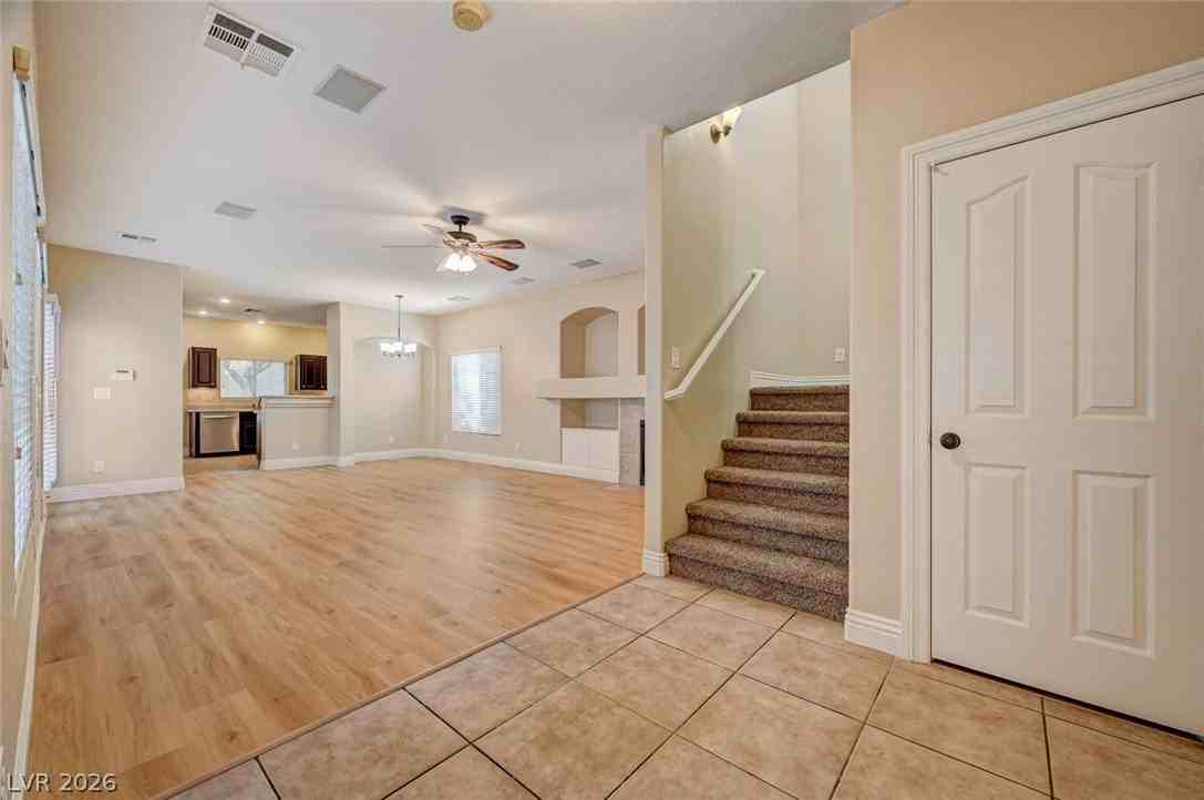 8365 Teton Crest Pl - Photo 4 of 23