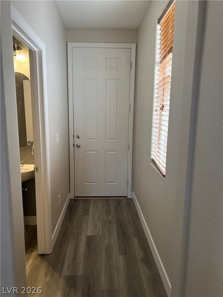 9346 Night Mesa St - Photo 5 of 28
