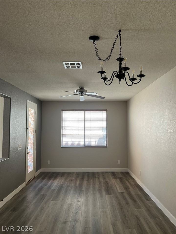 9346 Night Mesa St - Photo 6 of 28