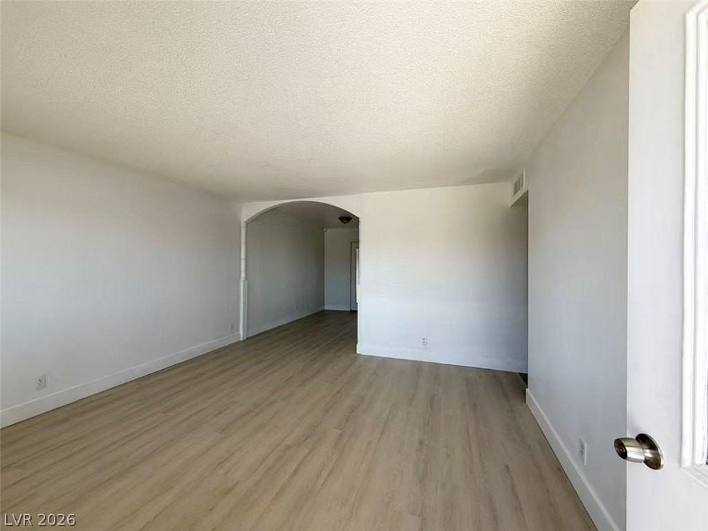 6508 Evergreen Ave - Photo 3 of 14