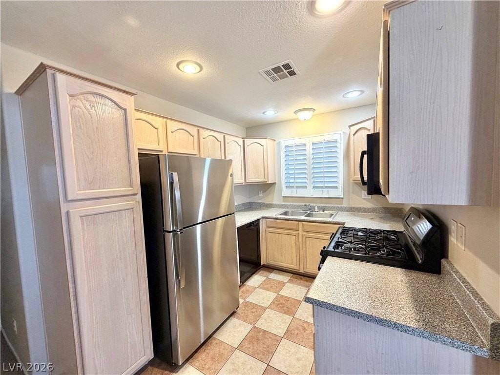 6070 Chisolm Trl - Photo 6 of 19