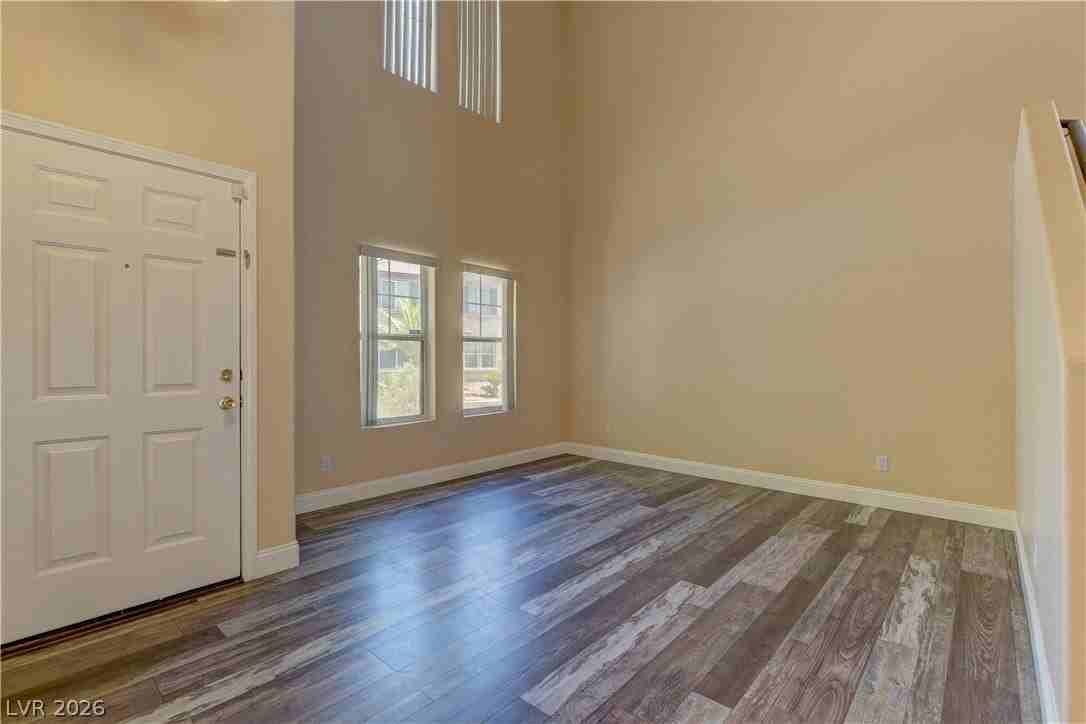 5317 La Quinta Hills St - Photo 5 of 27