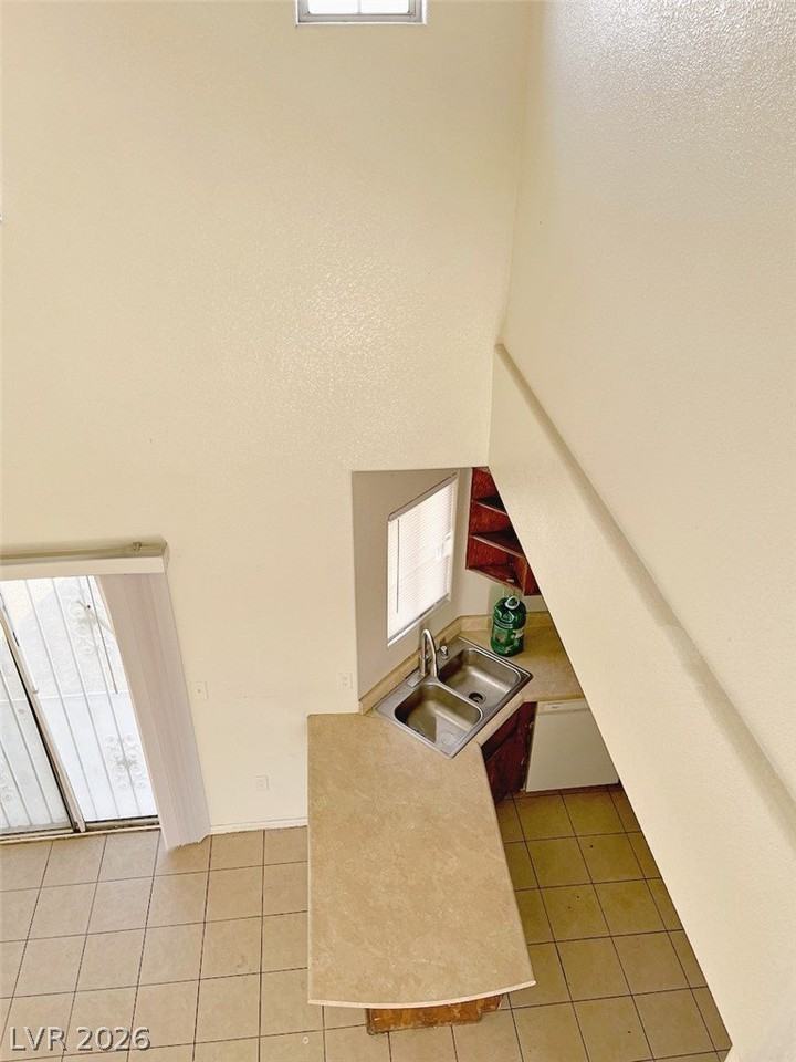 6168 Bluehill Ave #2 - Photo 6 of 23