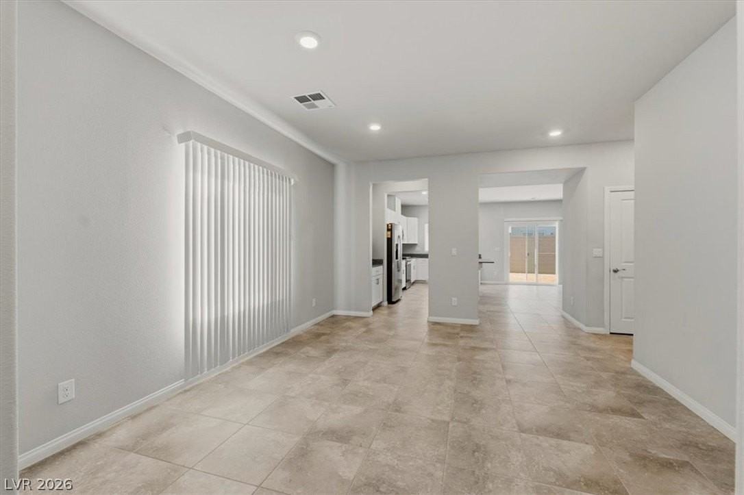 1058 Willow Berry Ave - Photo 3 of 22