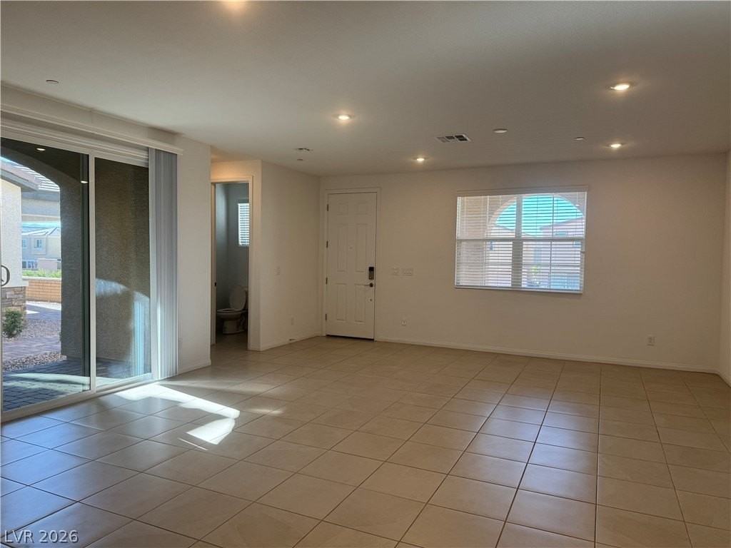 208 Vanhoy Ave - Photo 3 of 14