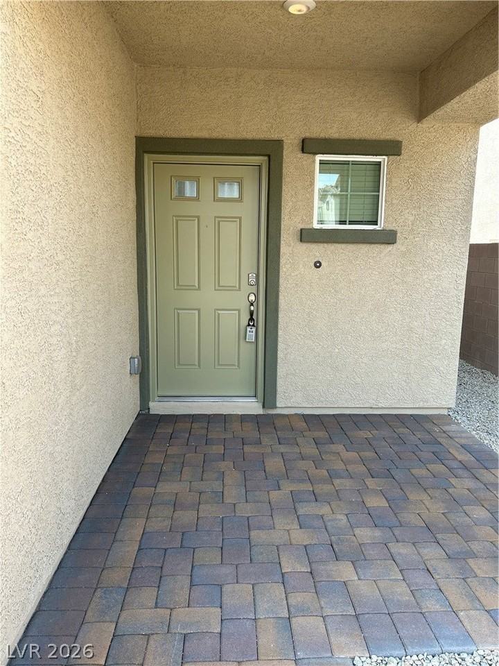 1978 Chameleon Ct - Photo 2 of 24